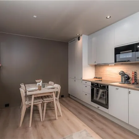 En Nydelig Og Moderne Pa Ballstad Lägenhet *